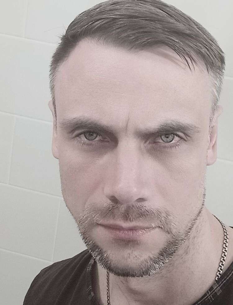  50881121  Yury, 41 ,    -