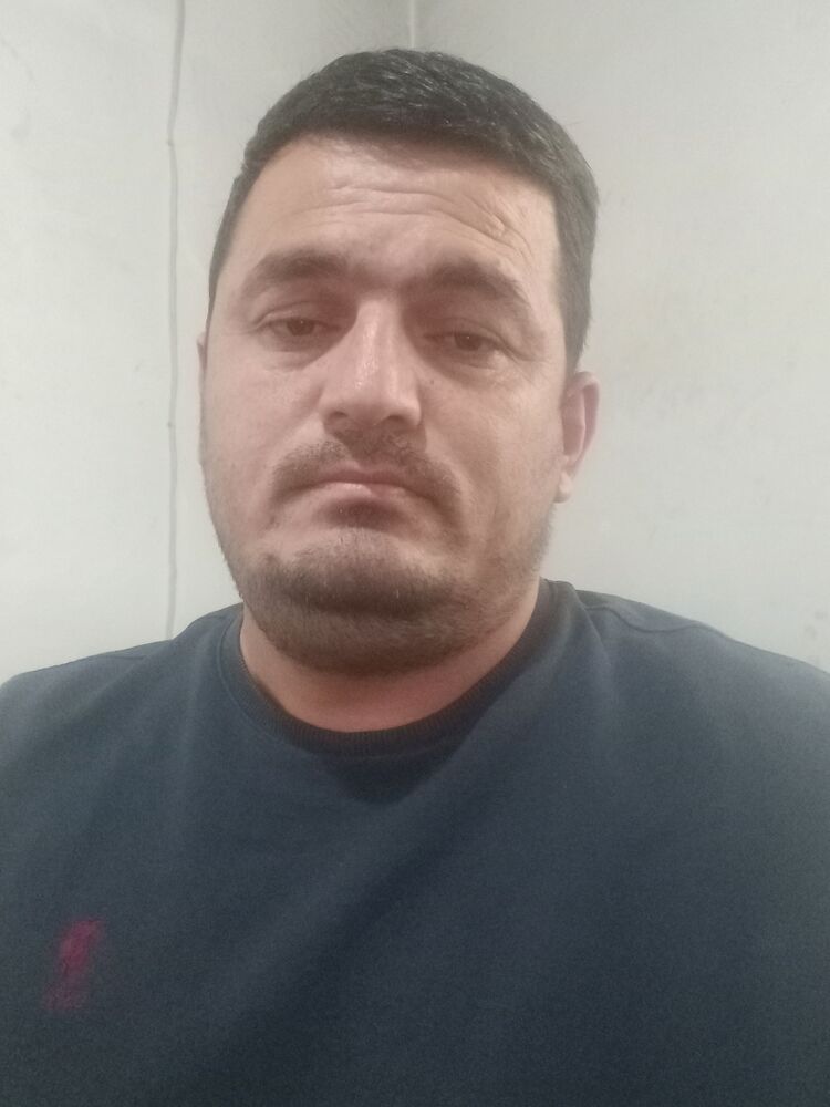  ,   Salim, 39 ,   ,   