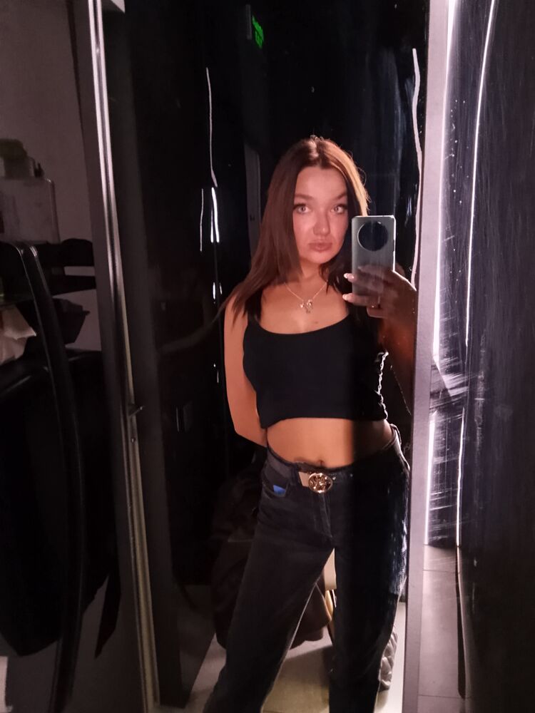  52943751  Sofya, 27 ,    
