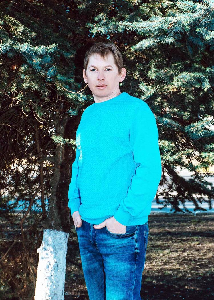  52460581  Arthur, 42 ,    