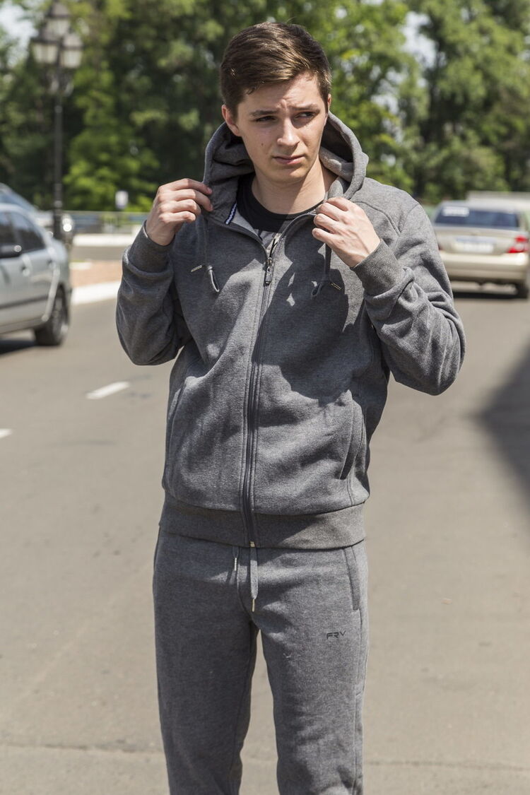  19342431  , 32 ,    --