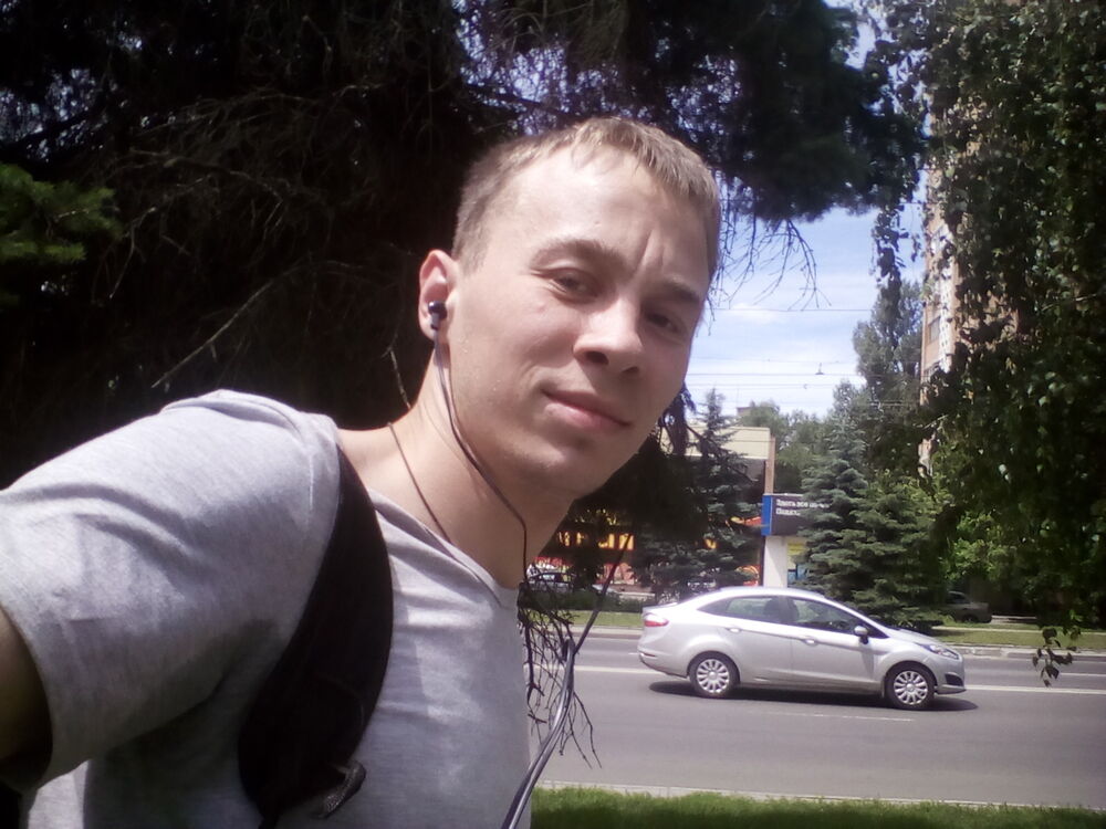  26333851  Vladimir, 33 ,    