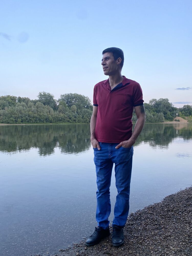  36362941  Mehmet, 37 ,    