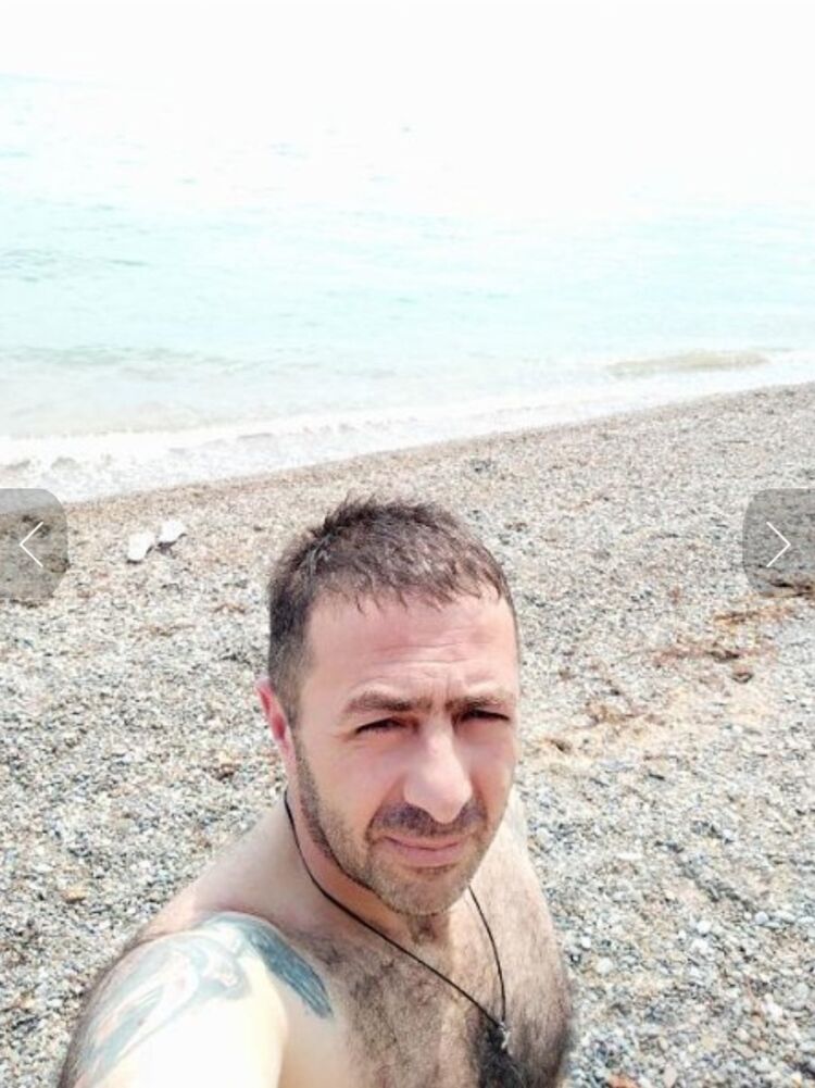  47422741  RALF, 49 ,    