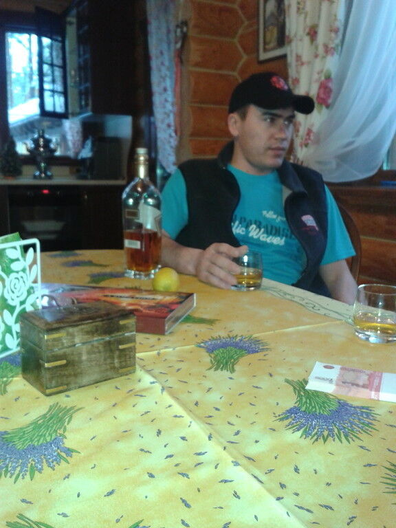  ,   Aziz, 39 ,  
