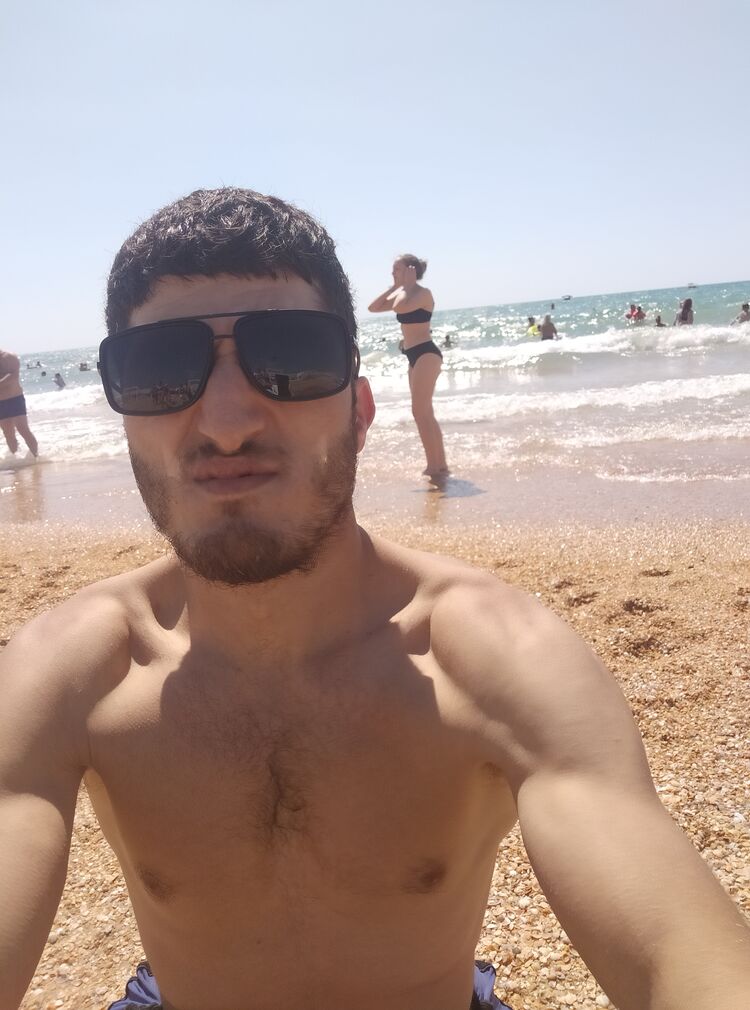  46561861  , 34 ,    
