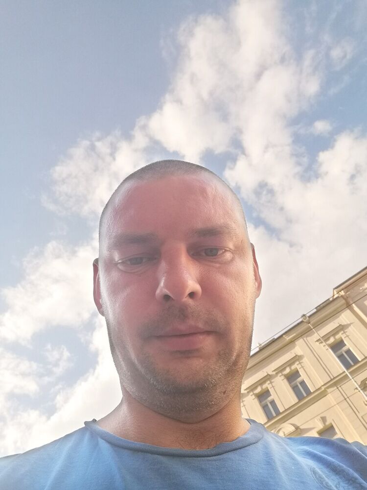  20864821  , 42 ,    Praha