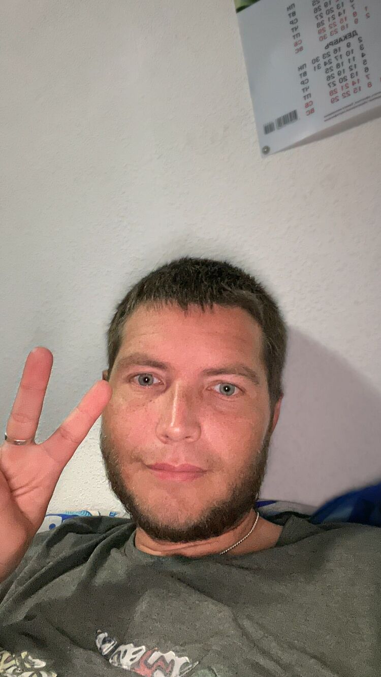  52910921  , 33 ,    