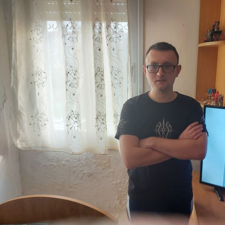  26043271   , 32 ,    