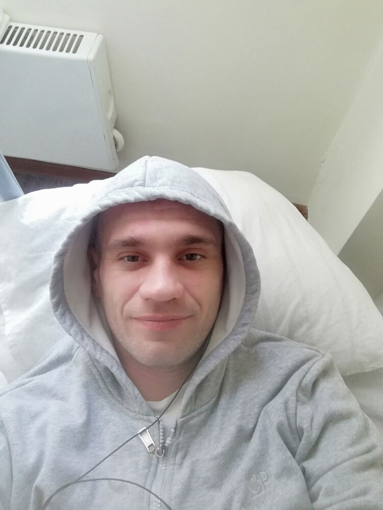  ,   Artem, 34 ,   ,   