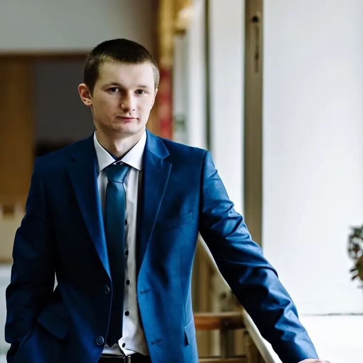  ,   Ivan, 28 ,   ,   