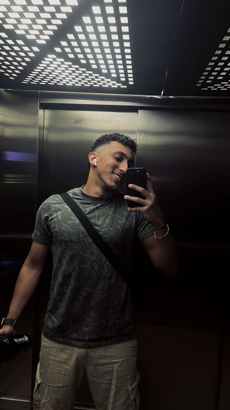  ,   Kareem, 26 ,   ,   