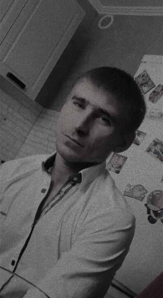  25227201  Roma, 33 ,    