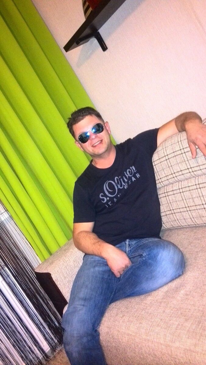  10220591  Alex, 53 ,    
