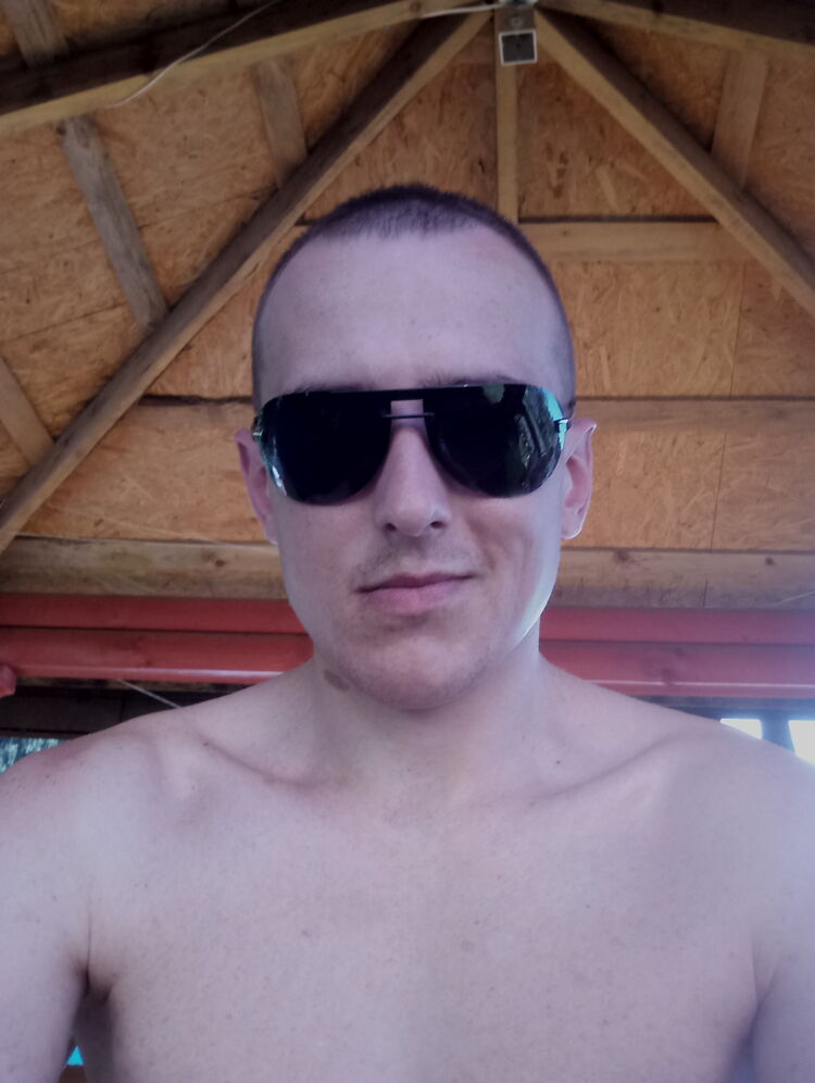  37297361  MaXoN, 31 ,    