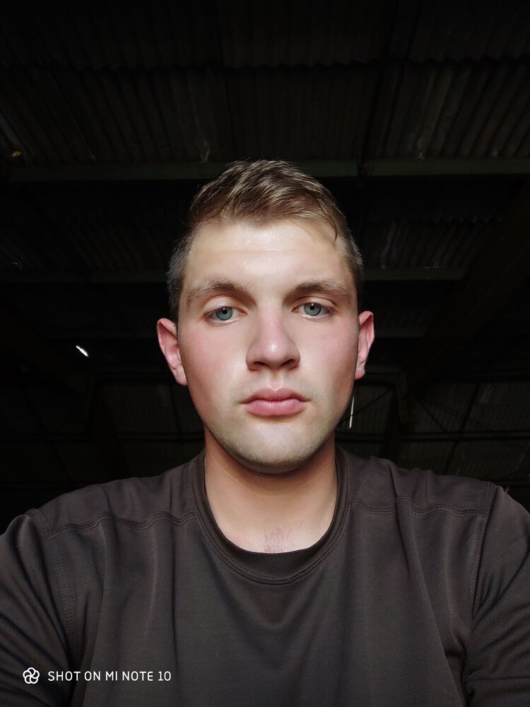  ,   Alex, 25 ,   ,   