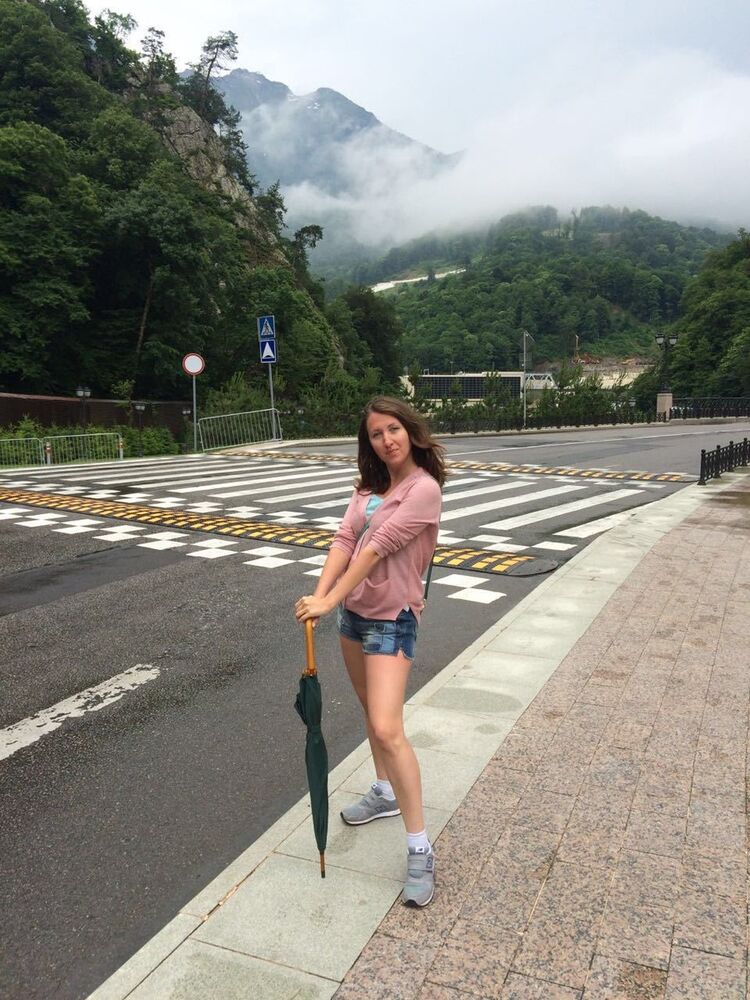  8668151  Alexandra, 41 ,    