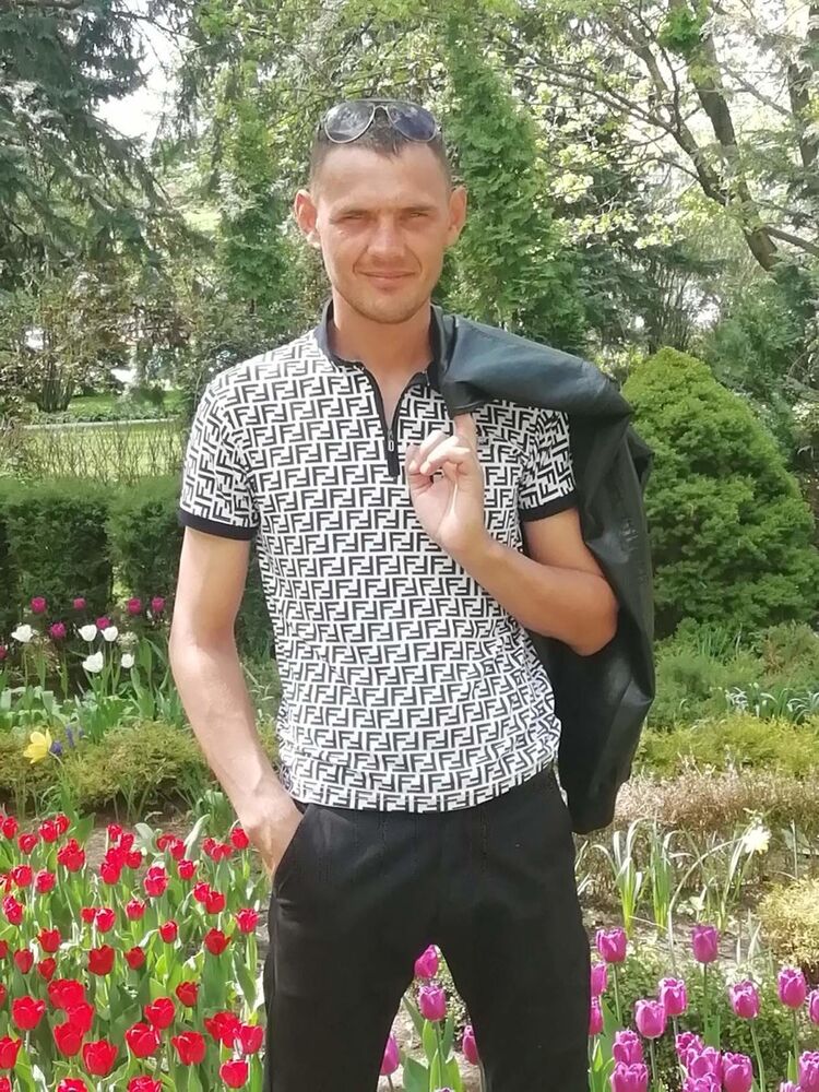  ,   Konstantin, 36 ,   ,   , c 