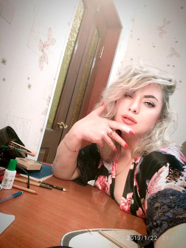  26791821  Linda, 42 ,    