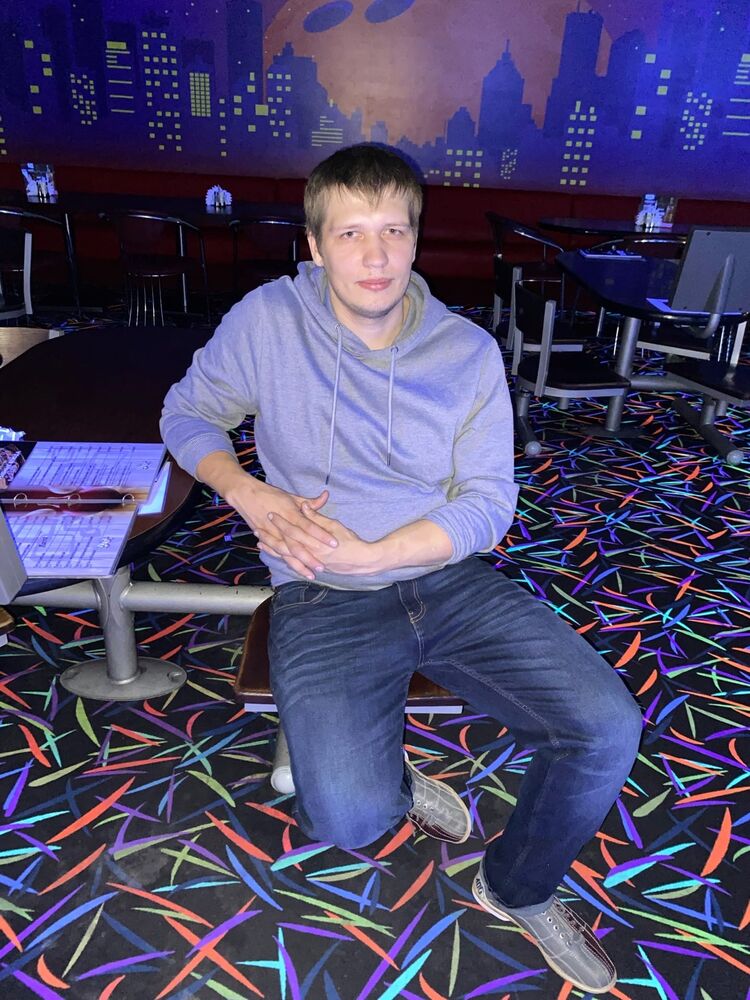  ,   Pavel, 33 ,   ,   