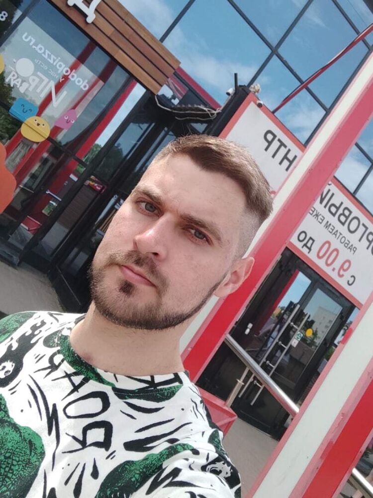  ,   Anton, 28 ,   ,   , c 