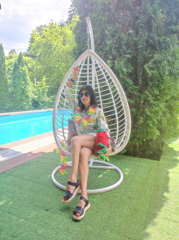  36165851  Praskoviya, 37 ,    