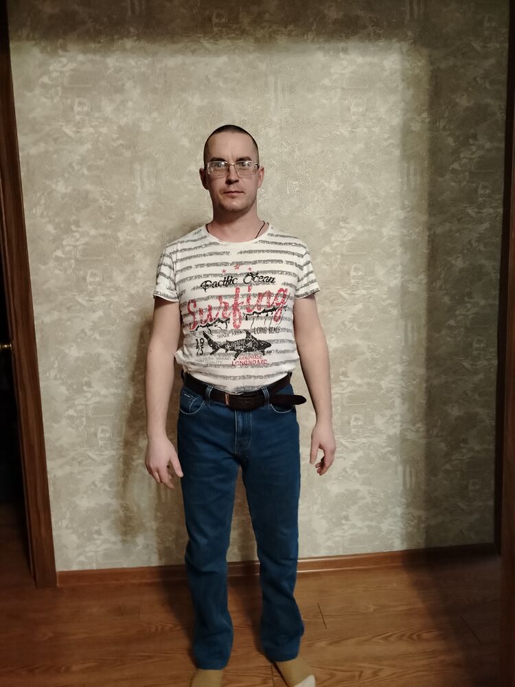  ,   Sergei, 35 ,   ,   