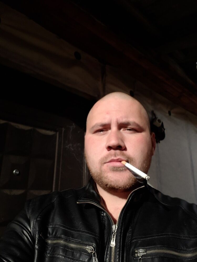  10597771  Artyemka, 37 ,    -