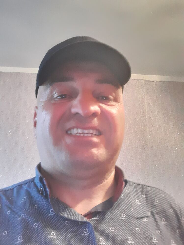  34722701  Kamran, 54 ,    