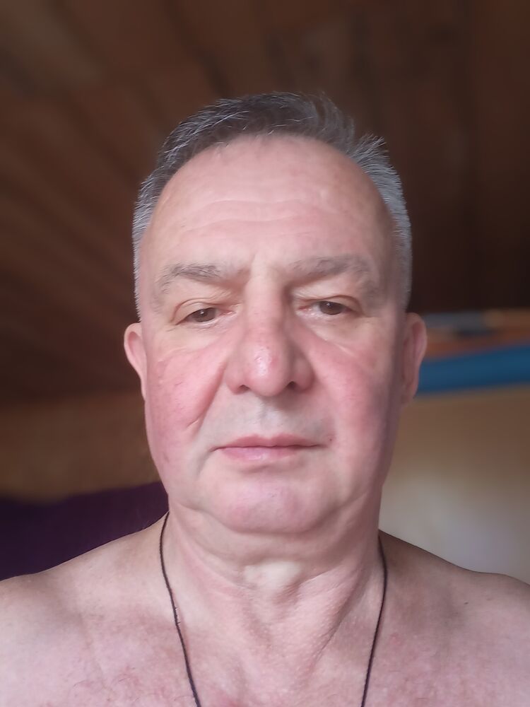  49226861  , 52 ,    