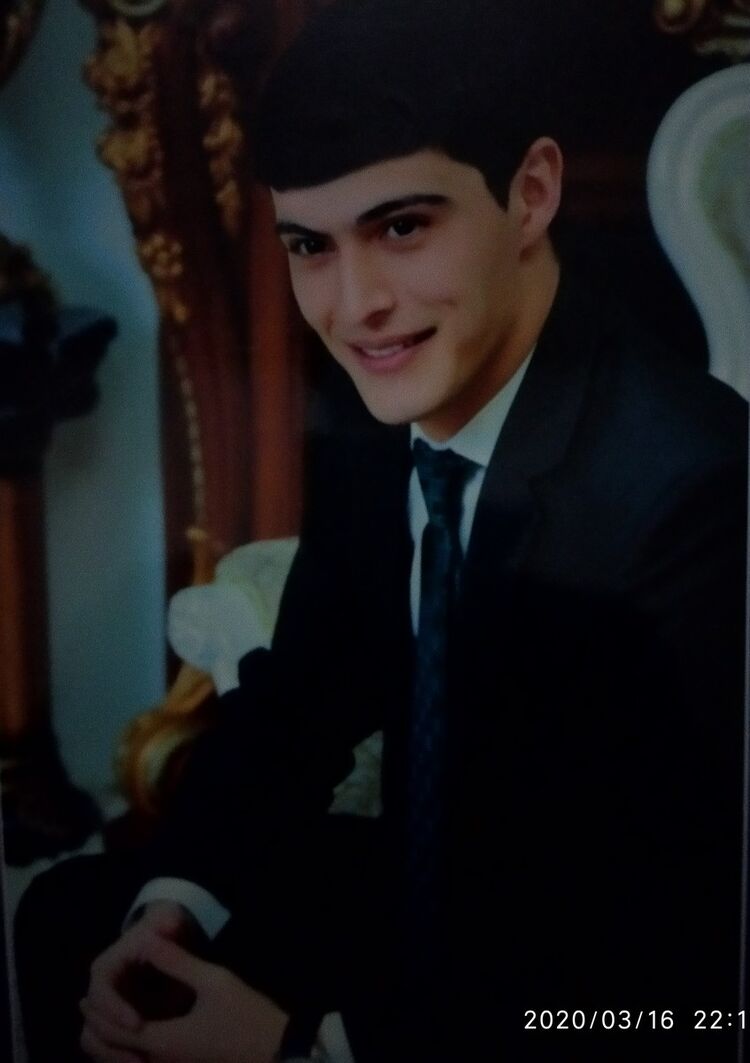 19448691  Eziz, 33 ,    