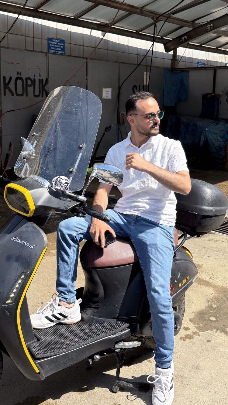  53082611  Kerem, 30 ,    ?