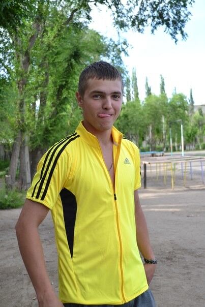  4723261  Aleksandr, 32 ,    