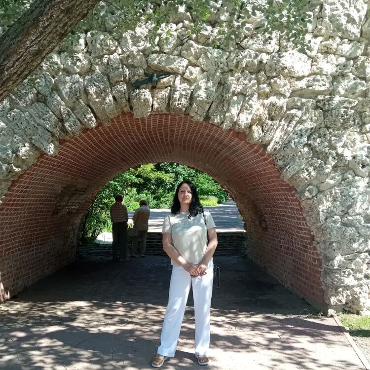  27528101  , 40 ,    -