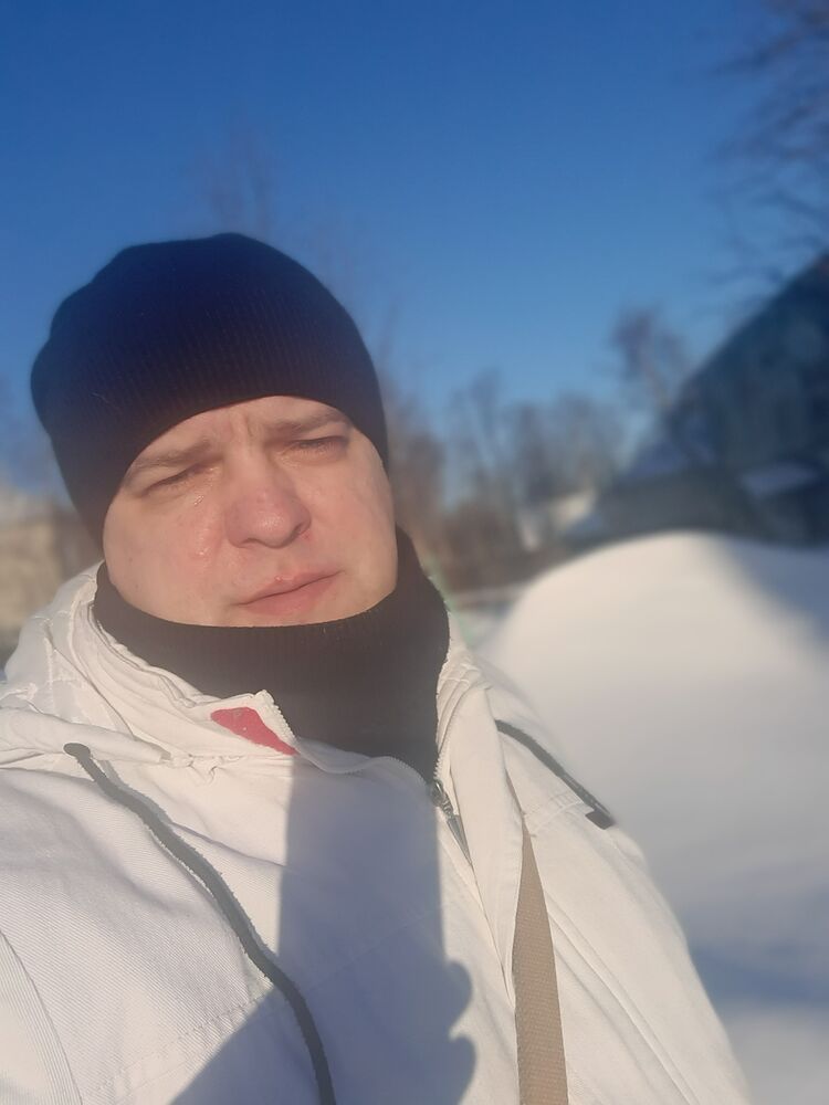  41928941  Sergey, 48 ,    