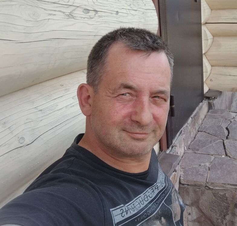  52919441  Vladimir, 55 ,    