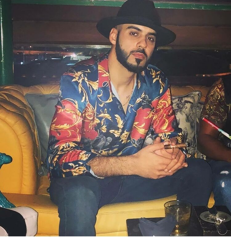  43450901  A ZA M, 27 ,    