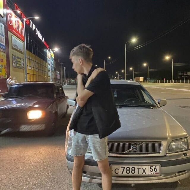  47022461  , 19 ,    