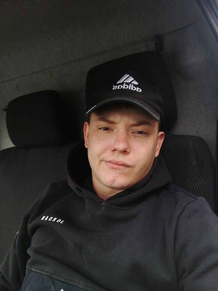  51499241  Oleg, 24 ,    