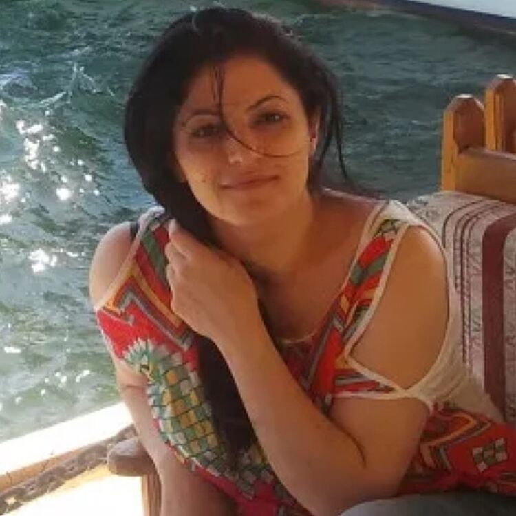  15984741  Lusi, 44 ,    