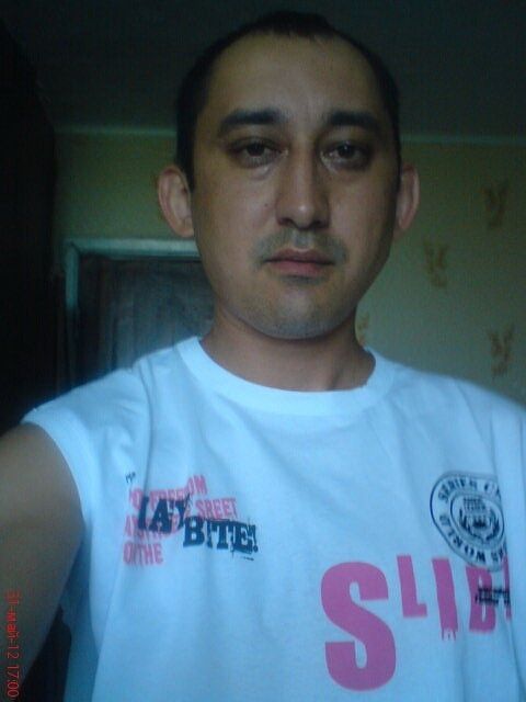  13698431  Marat, 44 ,    
