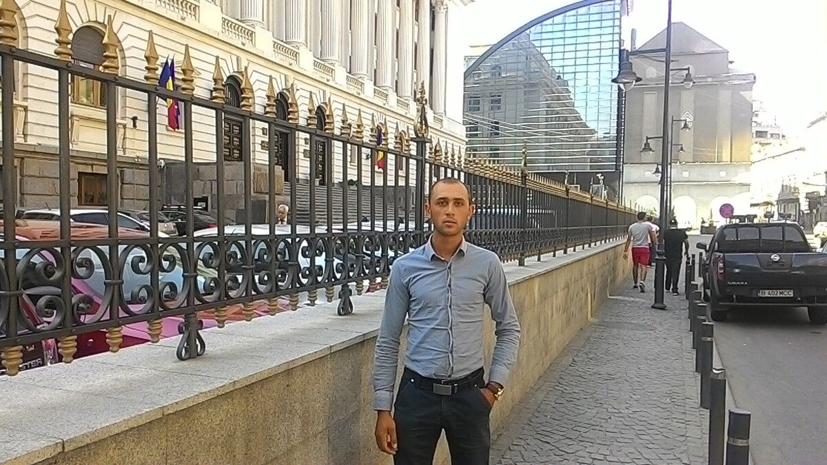  ,   John, 35 ,   ,   , c 