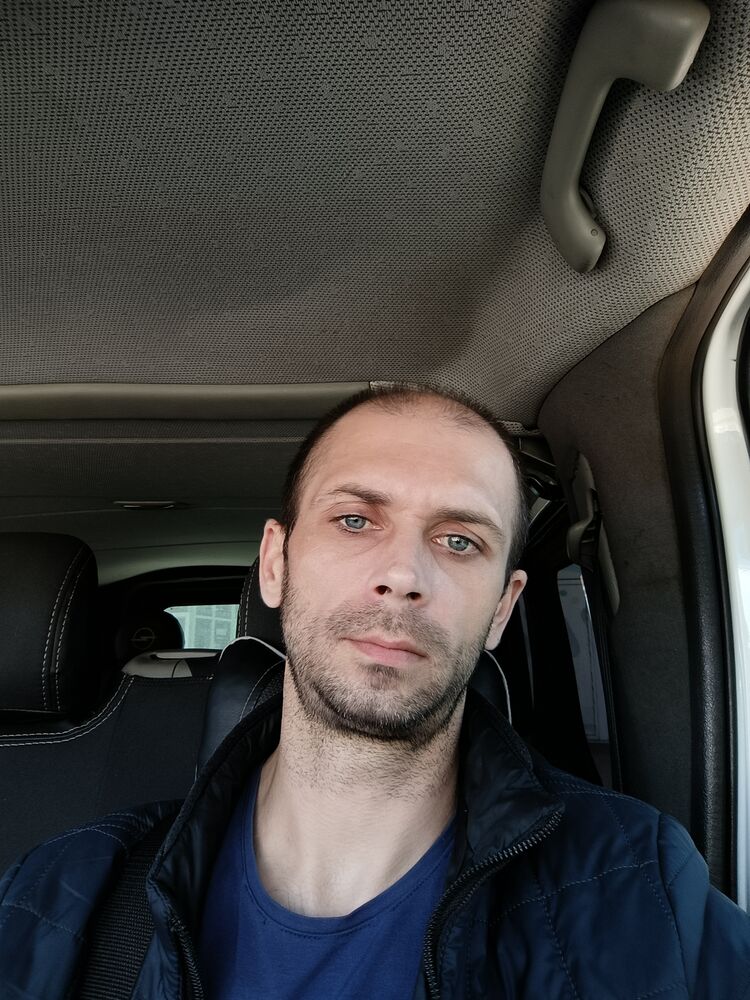  40435611  , 39 ,    