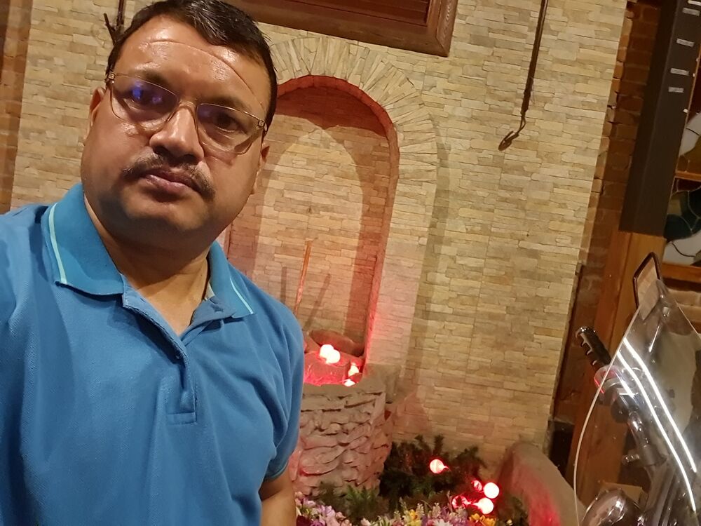  44280511  Gokhul, 32 ,    