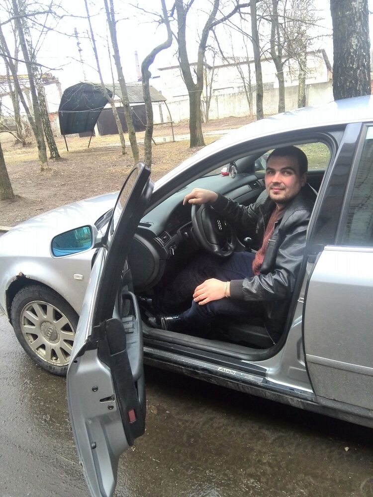  ,   Artem, 36 ,   ,   , c , 