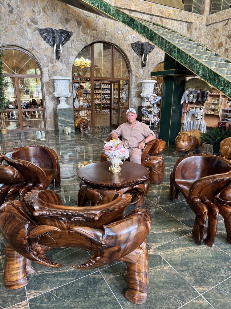  53537531  Igor, 42 ,    