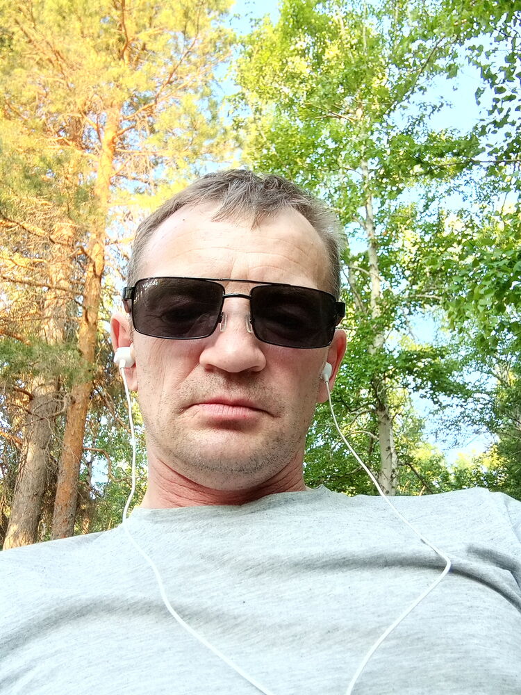  37359081  , 44 ,    