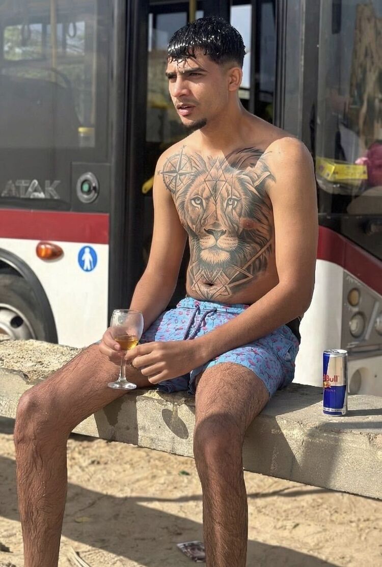  54591421  Amen, 26 ,    