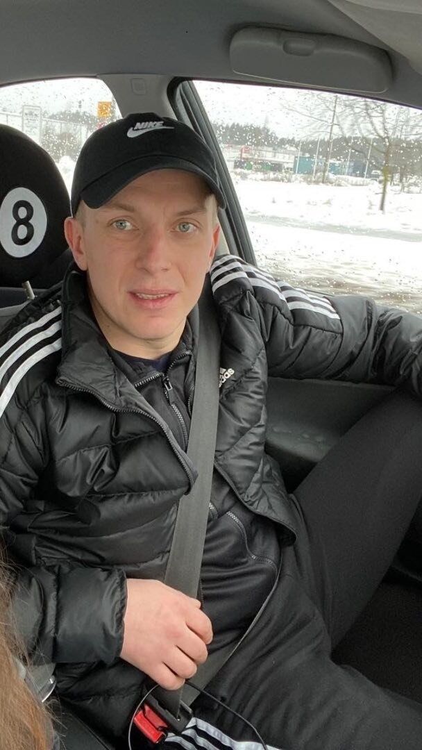  44983621  Oleksandr, 35 ,    
