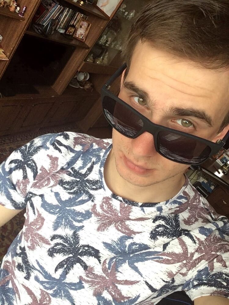  ,   Maks, 26 ,   ,   , c , 